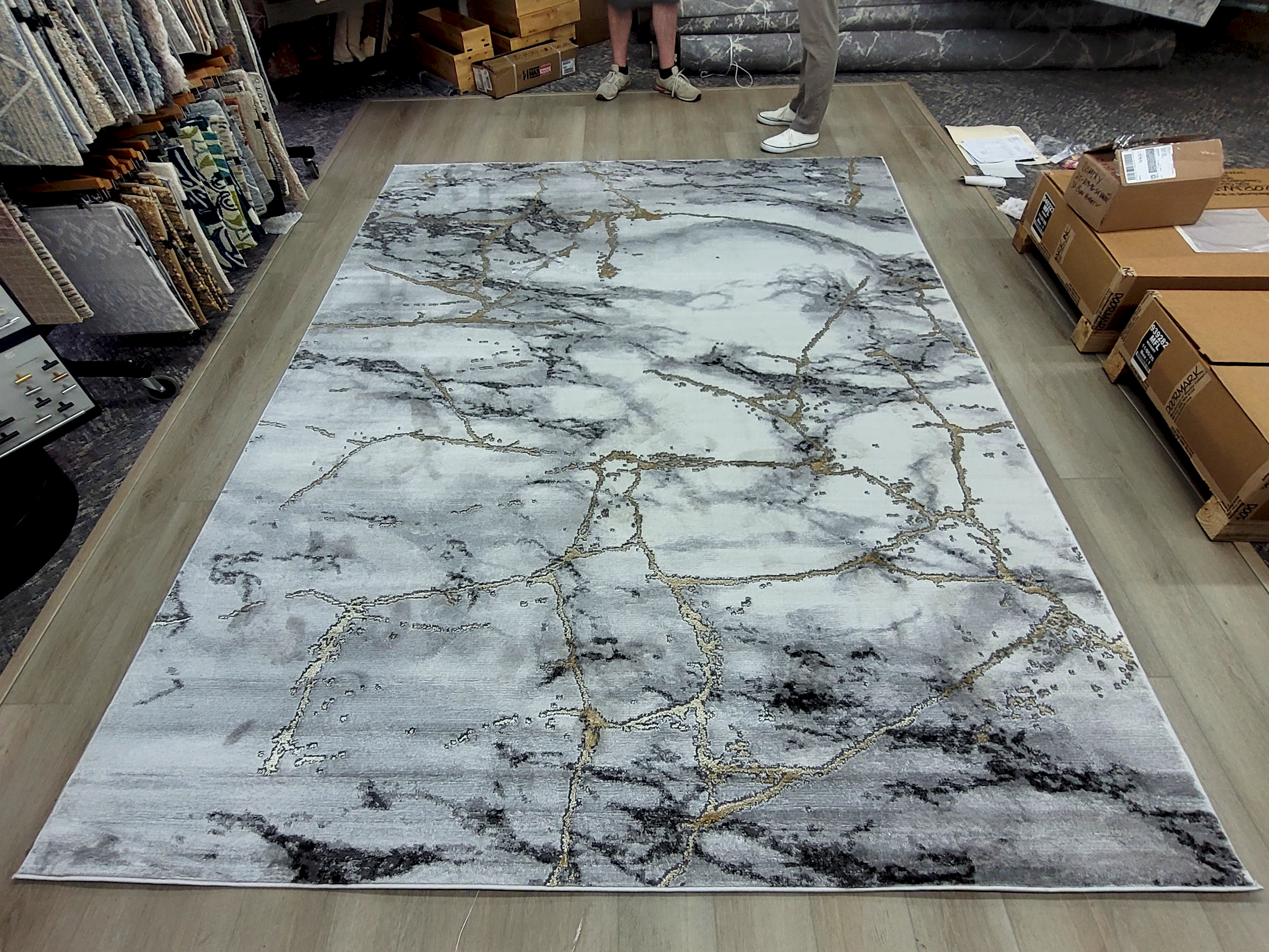 23973 7.10 x 10.6 495